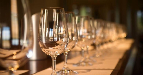 Saudi prepares to open first alcohol store for non-Muslim